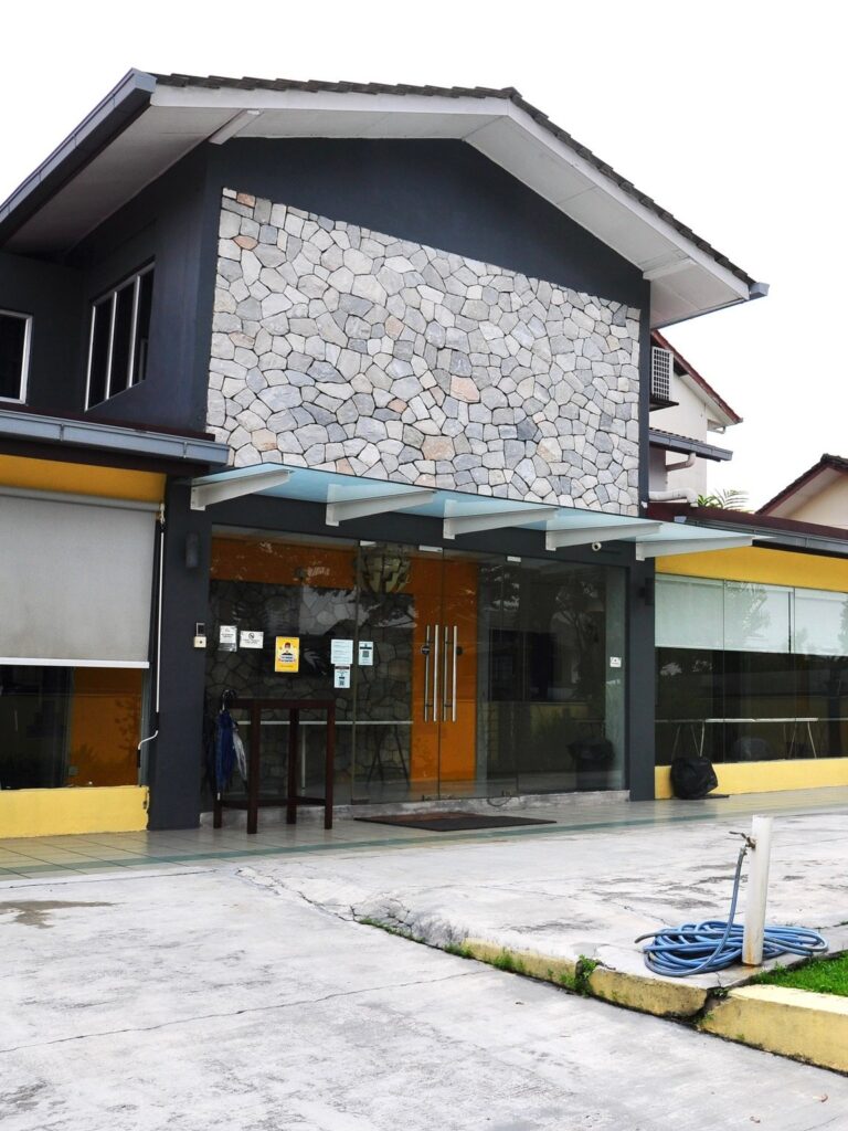 GRAYHAUS Bungalow SS3